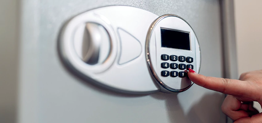 Jewelry Safe Cracking in Lucas Valley-Marinwood, California